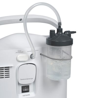 Концентратор кислорода Армед 7F-3NW вид сзади