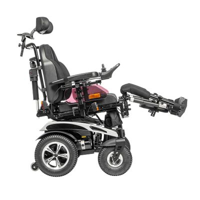 Инвалидная коляска с электроприводом Ortonica Pulse 390 вид сбоку