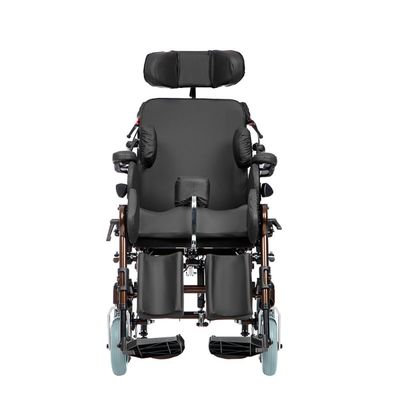 Кресло-коляска для инвалидов Ortonica Luxe 200 вид спереди