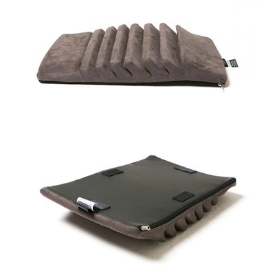 Ортопедическая подушка под спину «Детензор» клапаны для крепления с обратной стороны