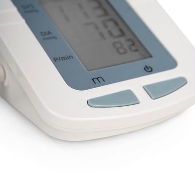 Тонометр автоматический Армед YE660B управляется  кнопками