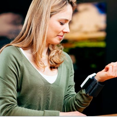 Тонометр Microlife BP W 3 Comfort на запястье