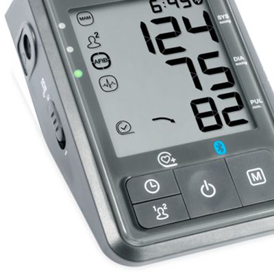 Тонометр Microlife BP B6 Afib с выявлением мерцательной аритмии и Bluetooth, манжета   M-L, с адаптером (вид сбоку)